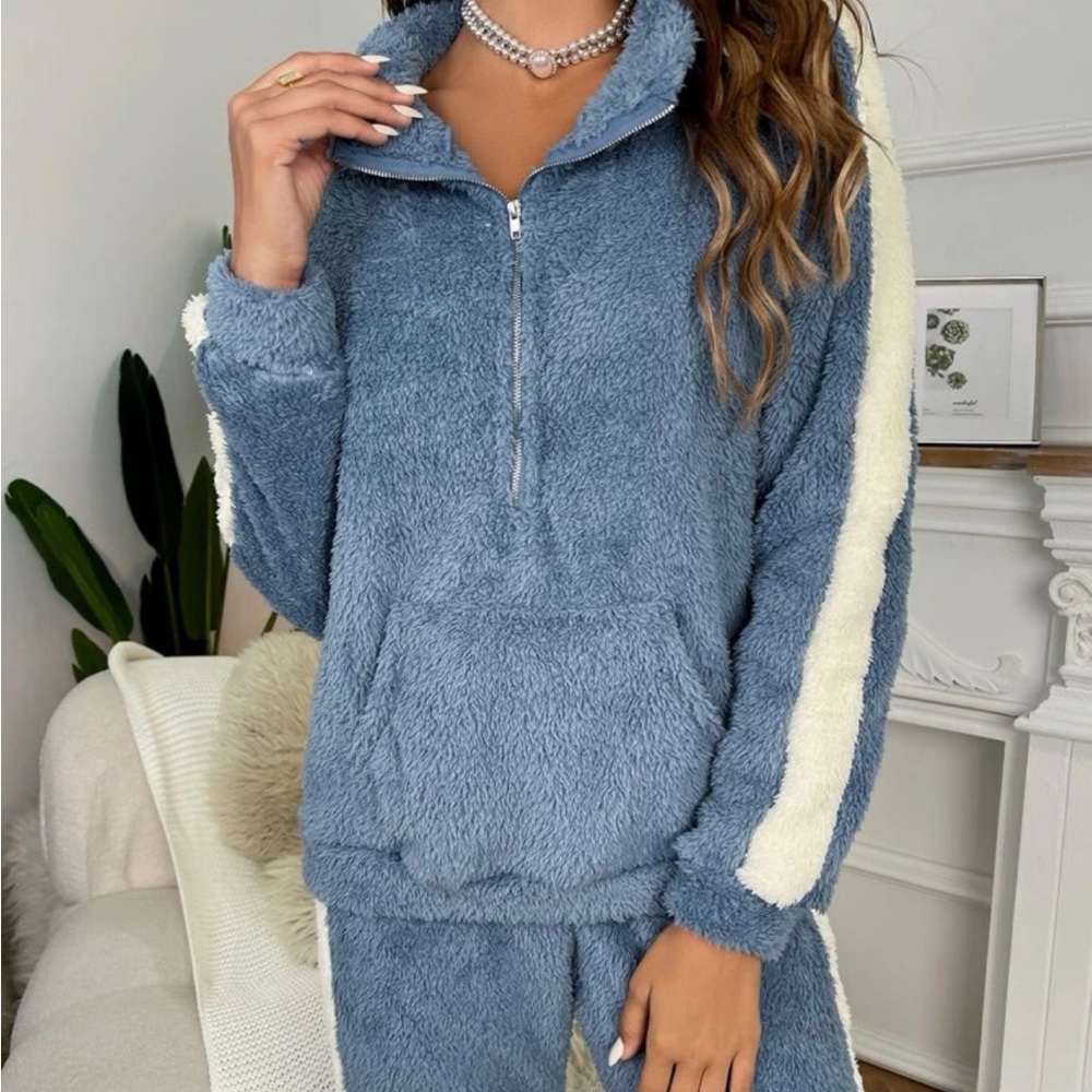 Half zip sweater and matching pants Size L 8/10